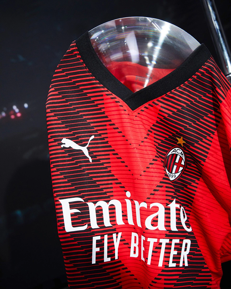 欧冠半场：A·席尔瓦中柱，戴维失良机，尤文暂0-0帕福斯