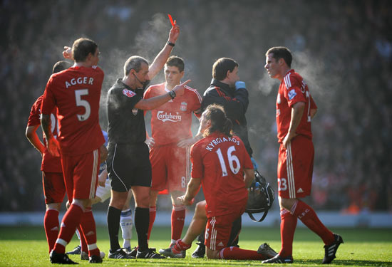 皇马19岁球星陷绝境，父亲引圣经怒怼俱乐部，一月转会成定局？