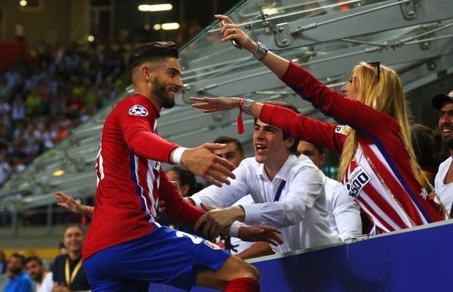 稳了？皇马近13次对塞维利亚保持不败，战绩为11胜2平（皇马对塞维利亚近13次交锋未尝败绩：11胜2平）